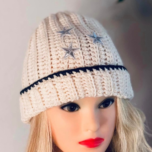 Taylor Swift Folklore Crochet Beanie - Picture 3 of 4